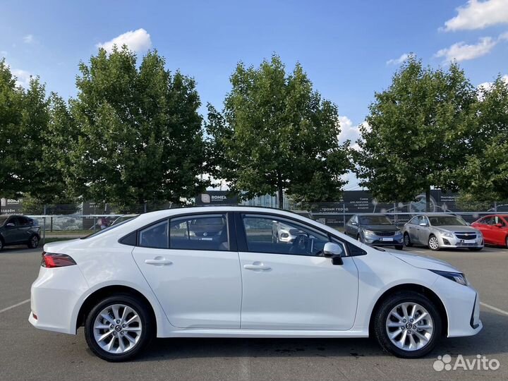 Toyota Corolla 1.2 CVT, 2022, 55 км