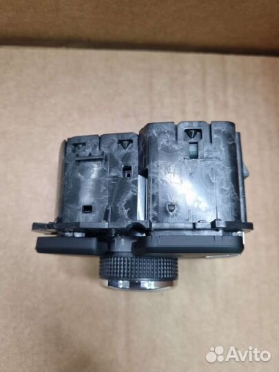 Переключатель мультимедиа Opel Insignia