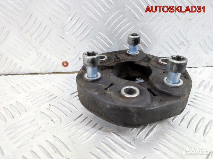 Муфта карданного вала Mercedes W211 A2104110415