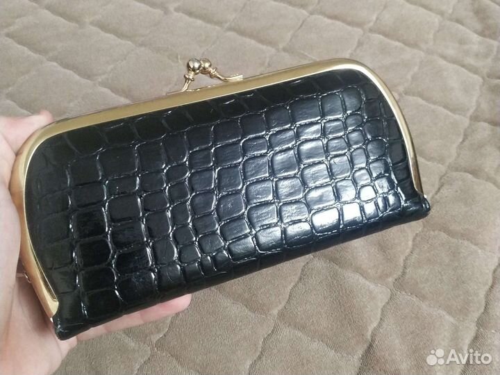 Женский кошелек