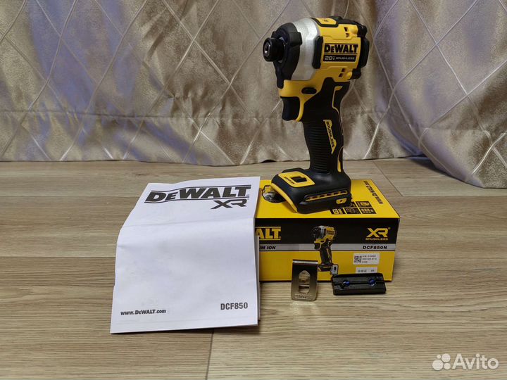 Шуруповерт ударный dewalt dcf850n
