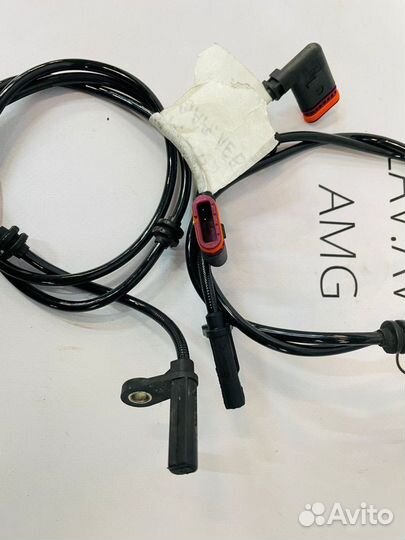 Датчик ABS Mercedes W204