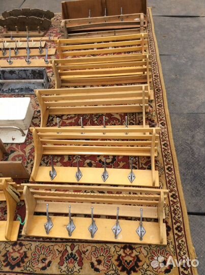 Полки, аптечки,вешалки настенные СССР