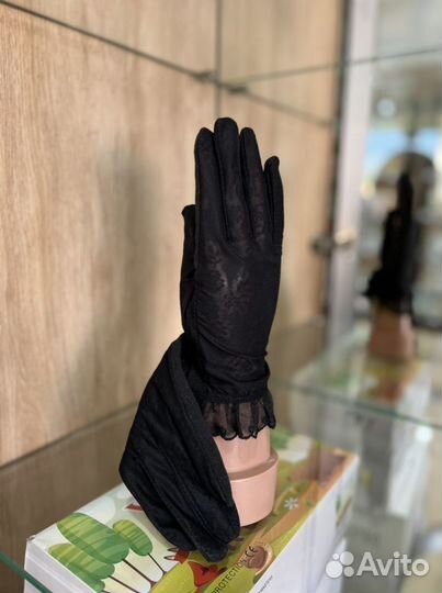 Женские перчатки