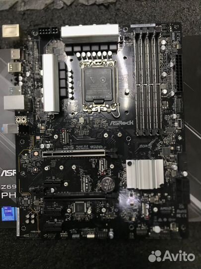 Материнская плата ASRock Z690 Phantom Gaming 4