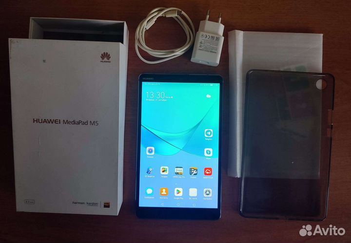 Продаю планшет Huawei MediaPad M5 8.4 WiFi