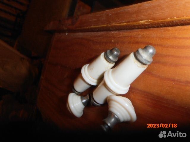 Бутылки и разный декор