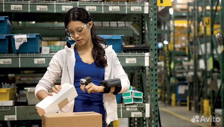 Комплектовщик на склад Вахта в Москве