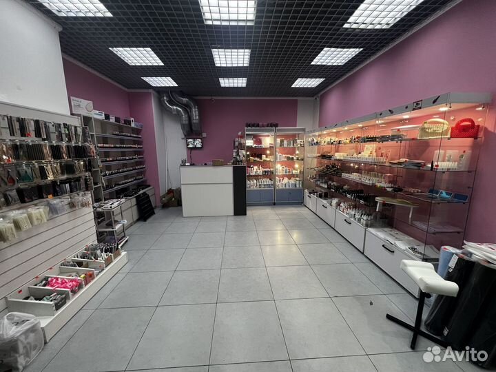 Набор косметики в коробке фирменной