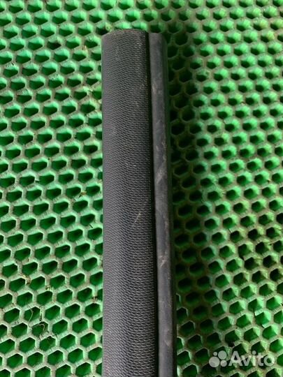 Уплотнительная резинка задняя левая Ford Focus 3 3