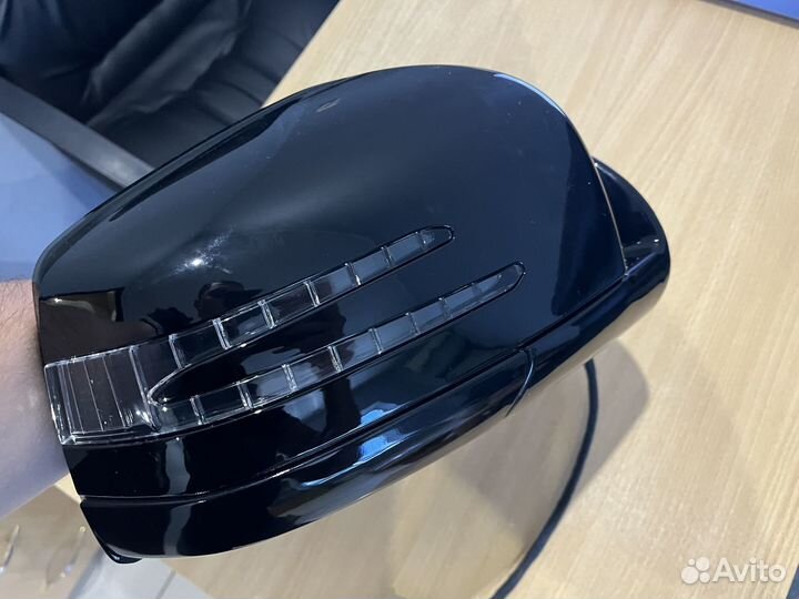 Правое зеркало в сборе Mercedes GL X164 стекло