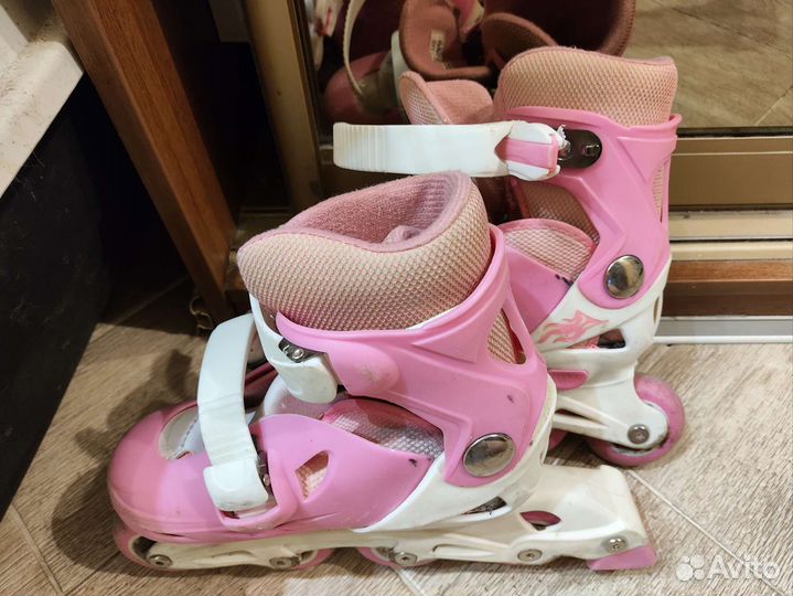 Роликовые коньки