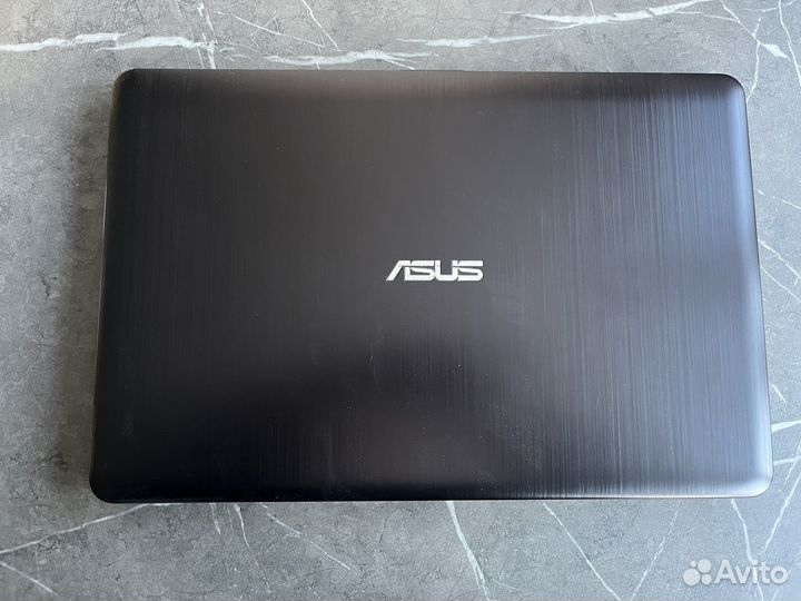 Ноутбук Asus