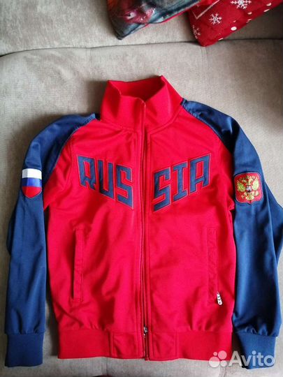 Спортивный костюм