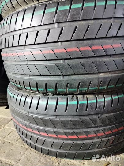 Bridgestone Alenza 001 275/45 R20 и 305/40 R20 112Y