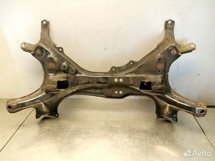 Подрамник передний Toyota Curren ST206 3SFE