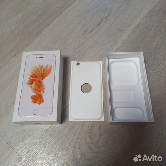 Коробки от телефонов iPhone 6, 6S, 5