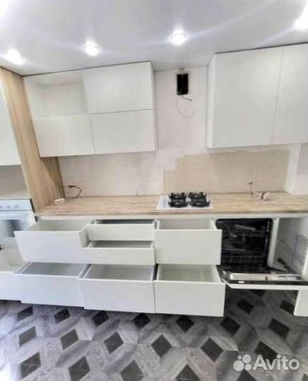 Кухонные гарнитуры