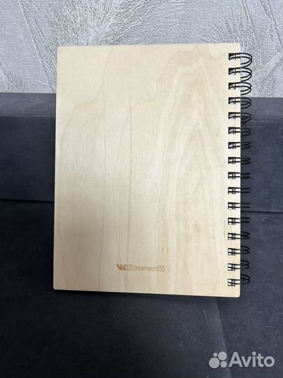 Блокнот с деревянной обложкой