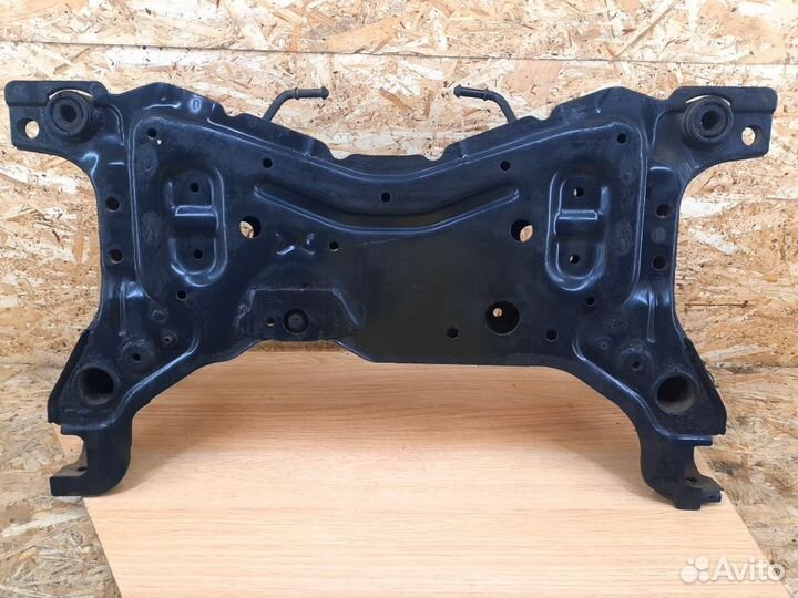 Подрамник Ford Focus II Перед