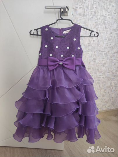 Платье праздничное