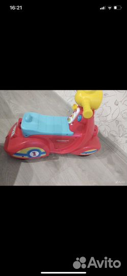 Каталка скутер Fisher Price
