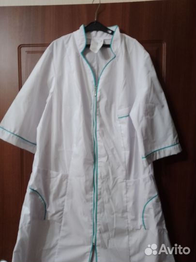 Медицинские халаты, хирургические костюмы