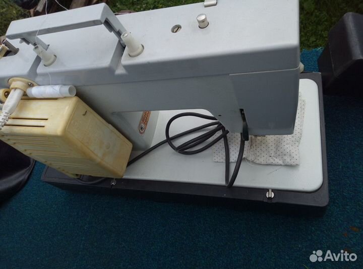 Швейная машина