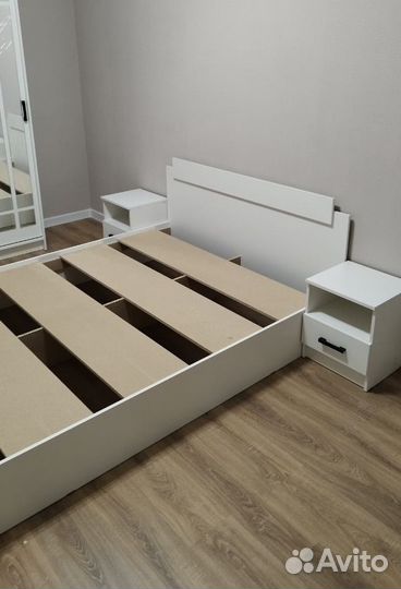 Спальный гарнитур