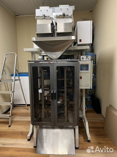 Фасовочно- упаковочная машина