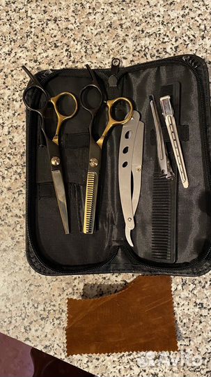 Набор инструментов для парикмахера