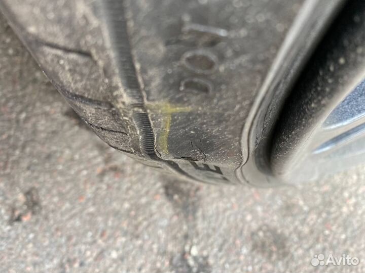 Triangle Sports TH201 215/40 R18