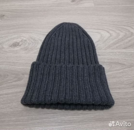 Шапка вязаная ручная работа