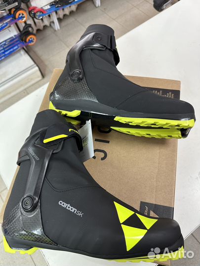 Лыжные ботинки Fischer Carbon Skate 22/23