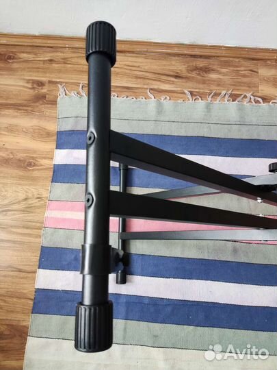 Стойка для синтезатора, цифрового пианино