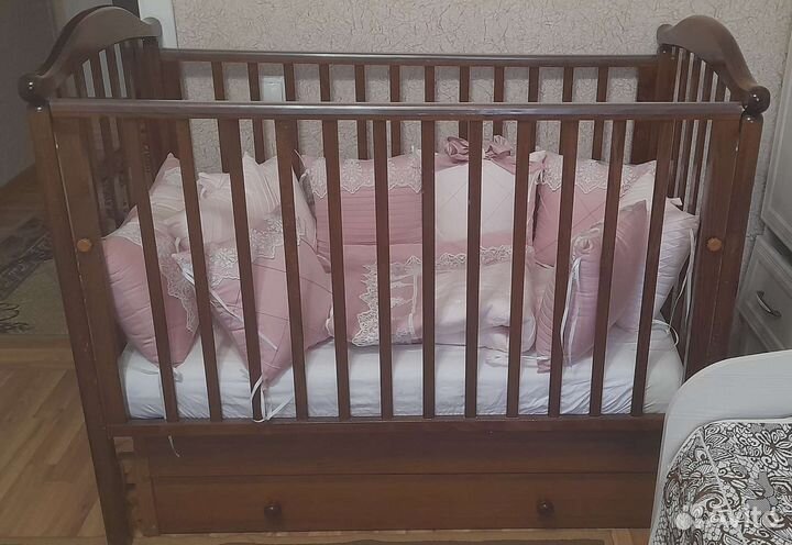 Детская кровать Гандылян с маятником+матрас