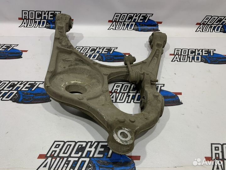 Рычаг задний нижний левый Jeep Grand Cherokee WK2