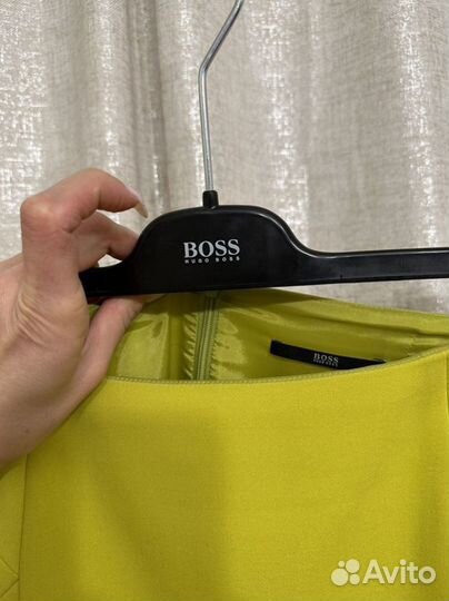 Костюм с юбкой Hugo boss 44