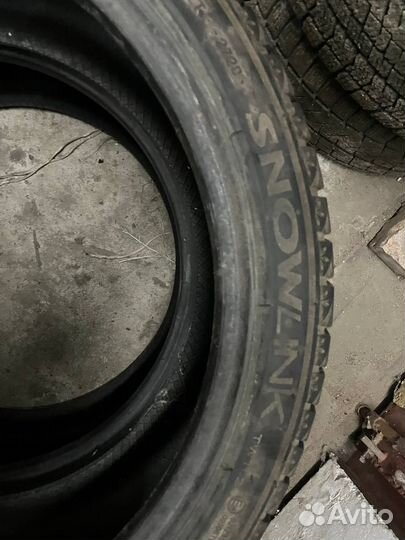 Triangle Snowlink TWT02 235/40 R19