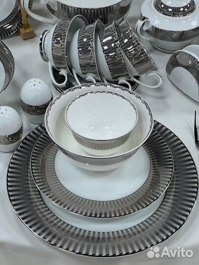 Чайно столовый сервиз на 12 персон