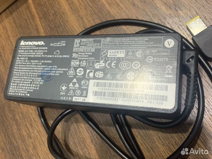 Новый блок питания lenovo 20v 4.5a прямоугольный