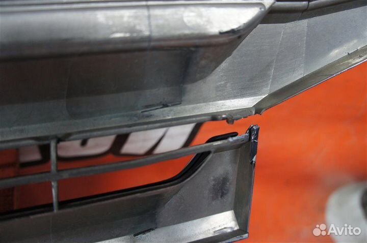 Решетка передняя Honda Stepwgn RK5 2010