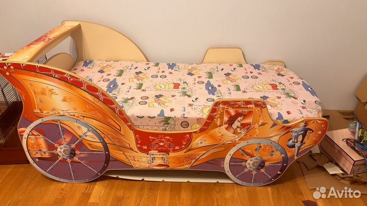 Детская кровать девчачья карета