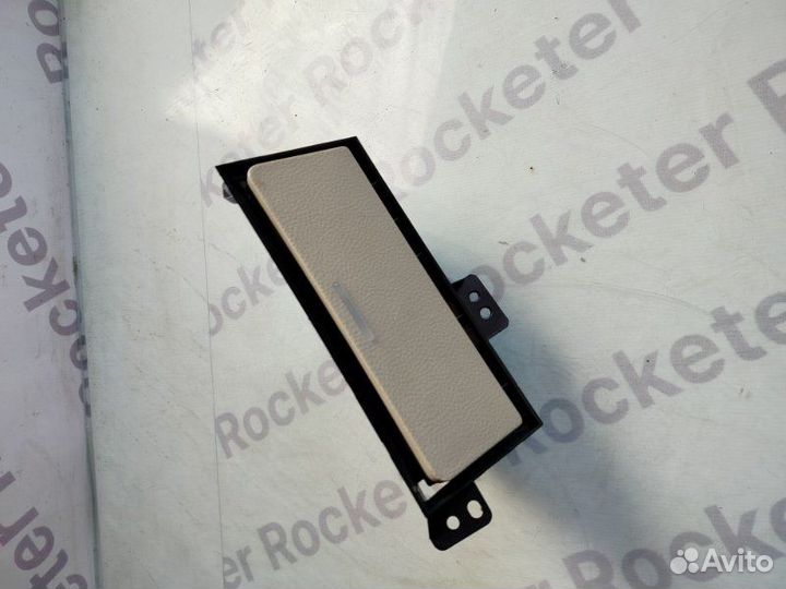 Пепельница Nissan Fuga 2006