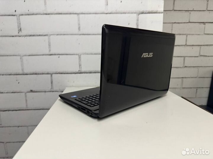 Домашний ноутбук Asus