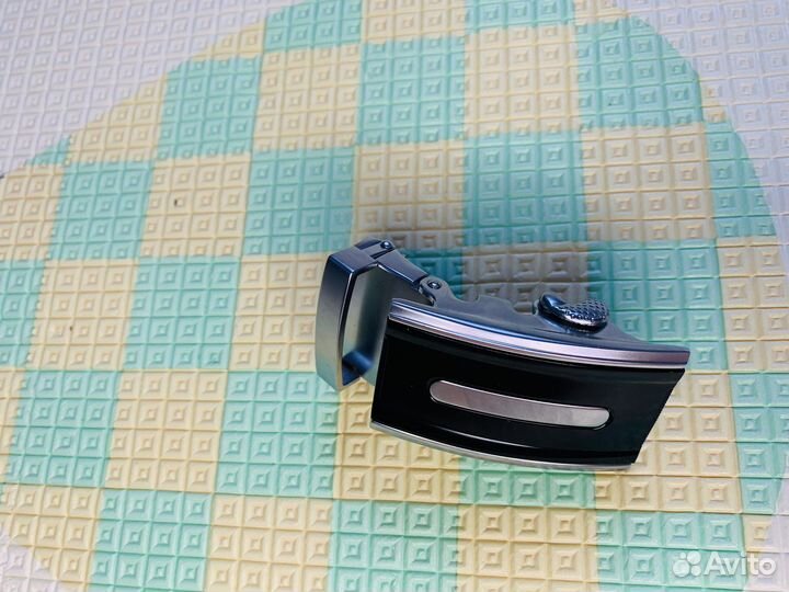 Пряжка на ремень автоматическая