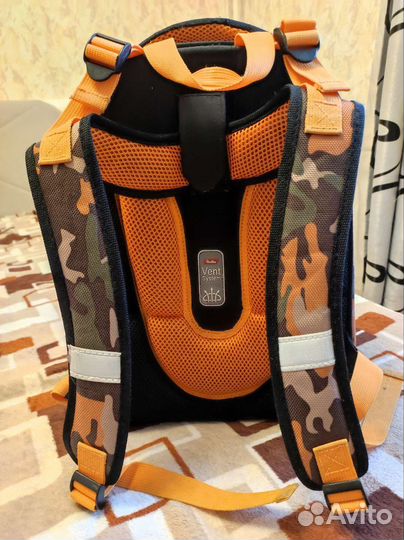 Школьный рюкзак