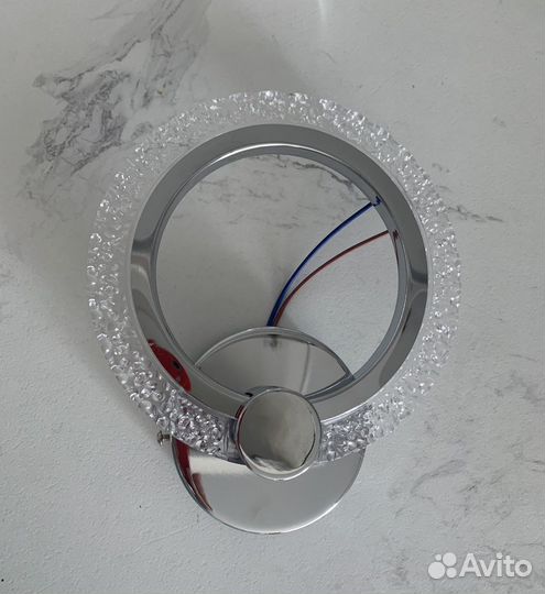 Настенный бра