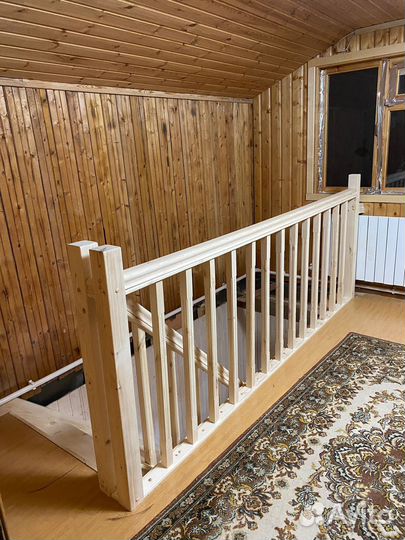 Деревянные лестницы для загородного дома на 2этаж