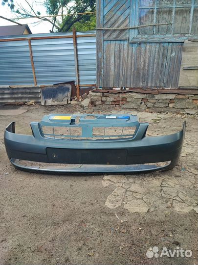 Бампер передний